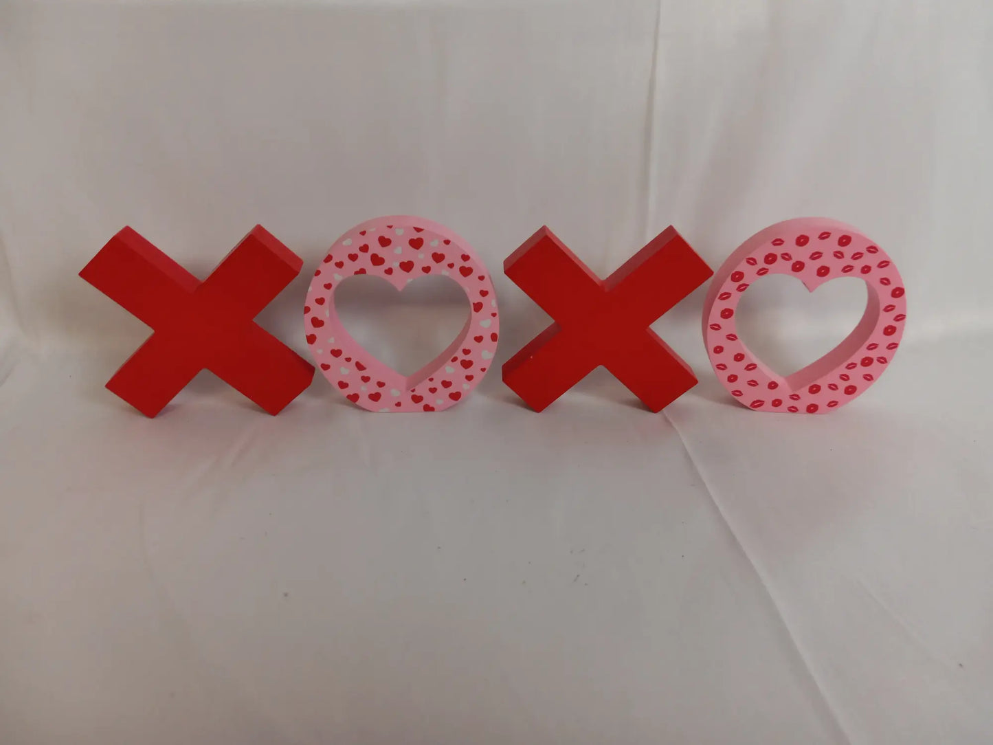 4 Pieces Valentine's Day Decor Wooden Tabletop Centerpiece XOXO