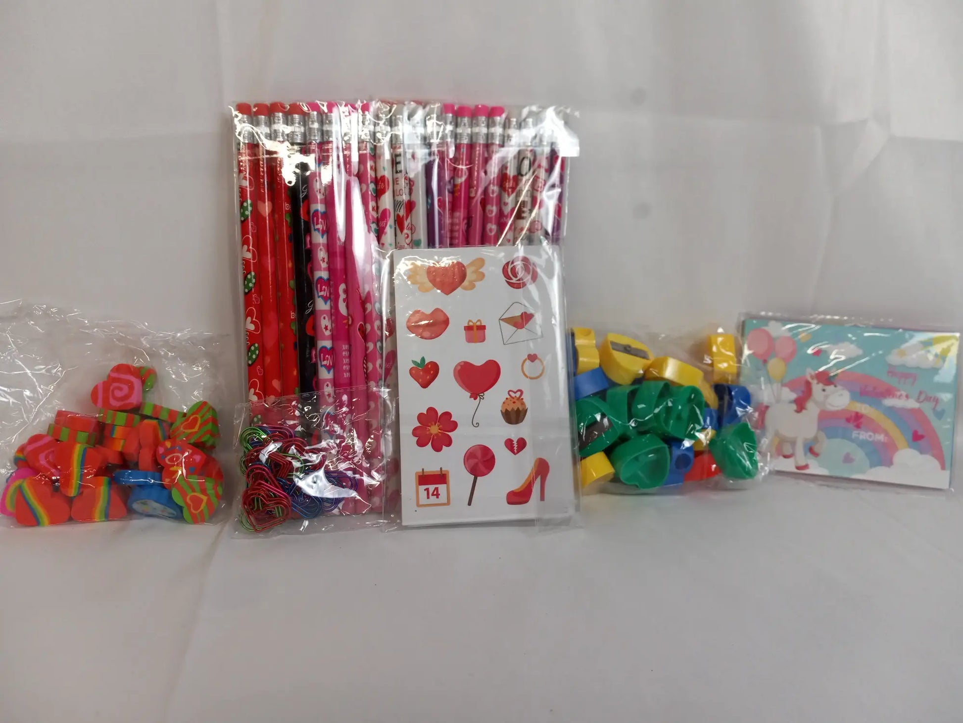 224 Pcs Valentines Day Stationery Set